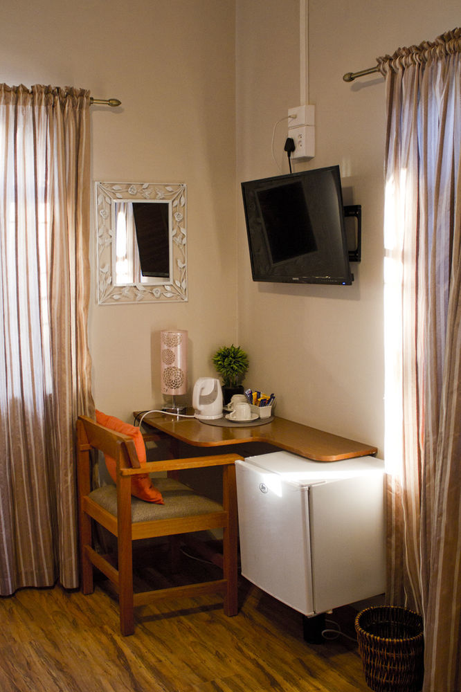 Omaruru Guesthouse Dış mekan fotoğraf